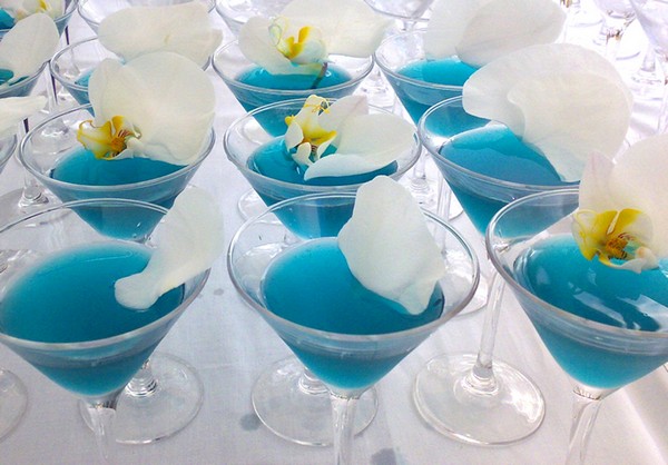 Blue Bruiser Cocktail recipe