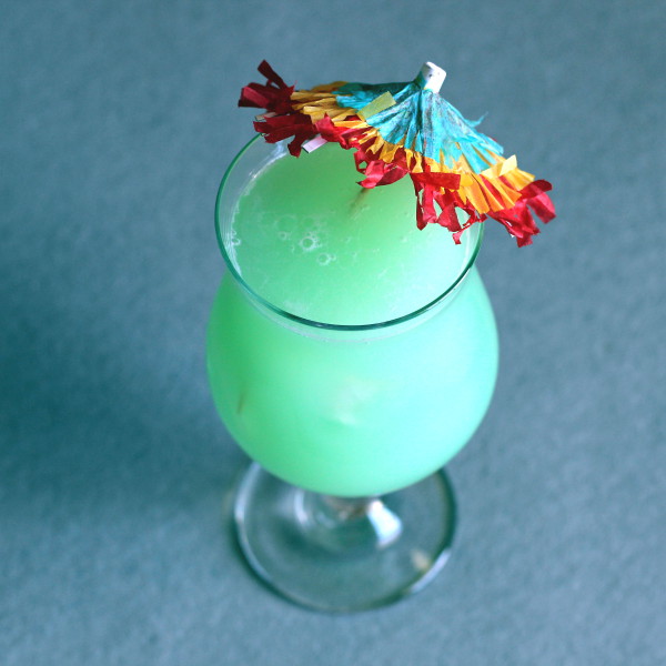 Hpnotiq Breeze recipe